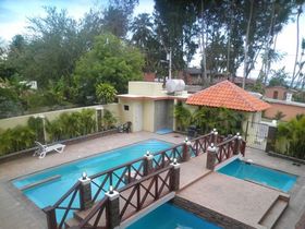 Apartment Oasis Pool 1